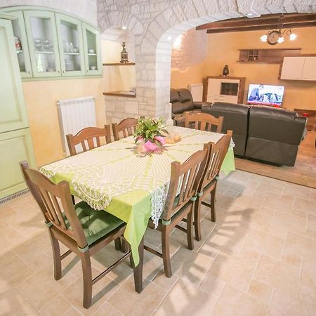 Holiday Home Mendula Tinjan Extérieur photo