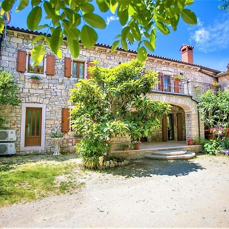 Holiday Home Mendula Tinjan Extérieur photo